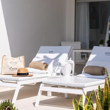 Lani'S Suites De Luxe - Adults Only-2